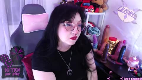 Lilo  online show from February 7, 1:03 pm