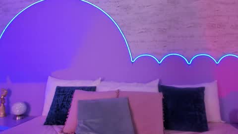 Snapshot of lilou_albrecht chatting on September 17, 12:19 pm Lilou online show from September 17, 12:19 pm