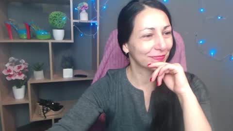 lilugrants online show from November 7, 7:49 pm