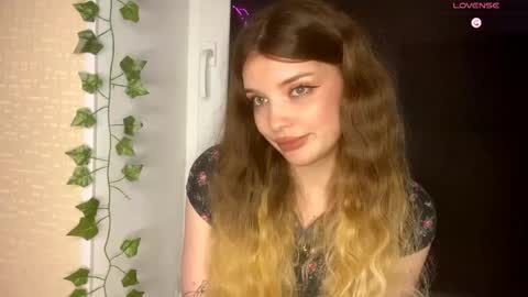 Lily online show from April 25, 5:32 pm