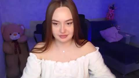 lily_baker_ online show from May 5, 9:26 am