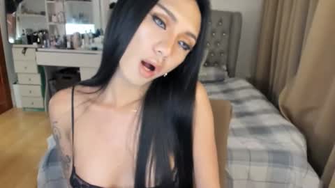 lily_cums01 online show from April 29, 6:24 pm