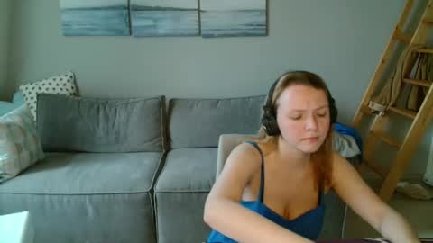 Lily dollyx online show from November 11, 10:06 am