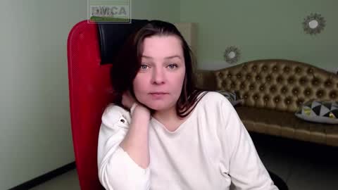 Lily online show from March 10, 9:56 am