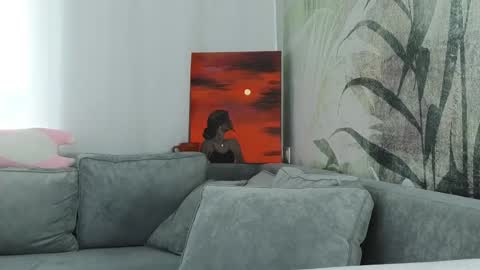 Lily online show from March 12, 7:24 am