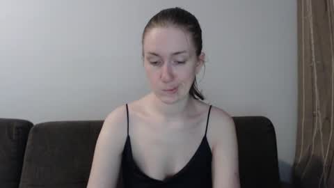 lily_love_x online show from June 25, 5:23 am