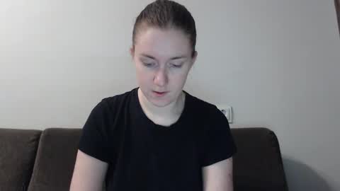 lily_love_x online show from February 7, 4:59 am