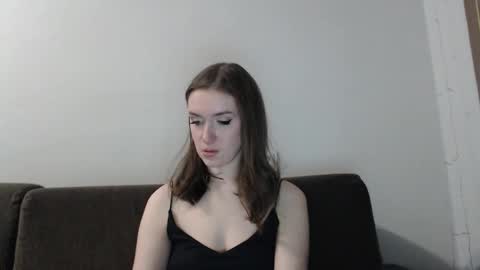 lily_love_x online show from November 22, 4:11 am