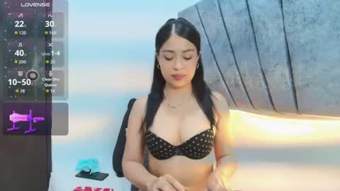 LILY MEGHAN online show from June 12, 7:57 pm