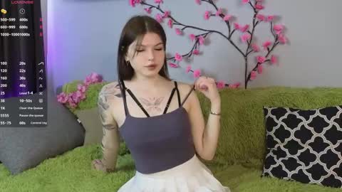 Lily online show from June 2, 10:06 am