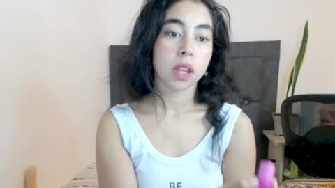 Lily Roberts online show from August 1, 3:08 am
