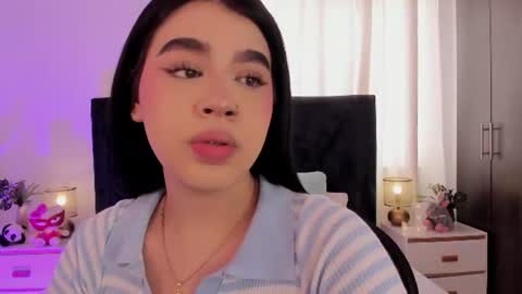 LilyWoodz online show from June 26, 7:19 pm