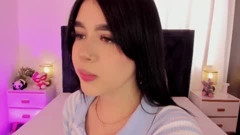 LilyWoodz online show from July 28, 7:04 pm