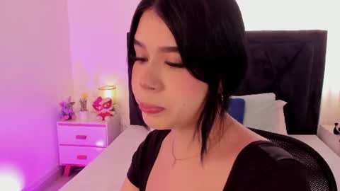 LilyWoodz online show from July 31, 7:04 pm