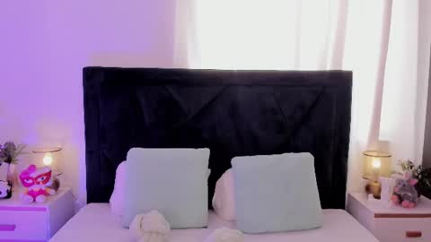 LilyWoodz online show from July 18, 7:38 pm