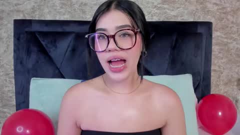 Snapshot of lily_woodz chatting on September 20, 7:50 pm LilyWoodz online show from September 20, 7:50 pm