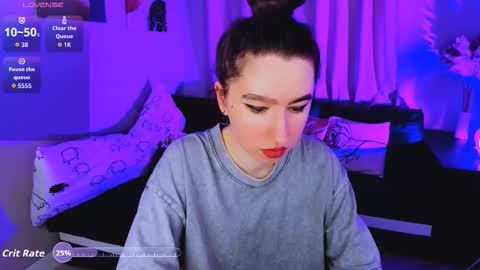 LILY online show from November 27, 8:11 am