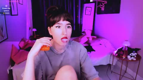 LILY online show from August 1, 3:24 pm