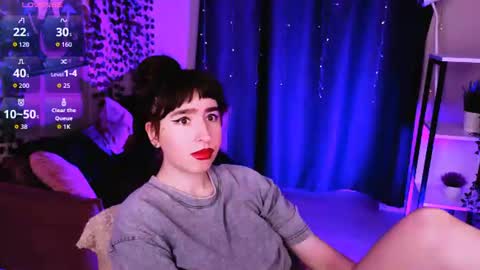 LILY online show from July 25, 4:05 pm
