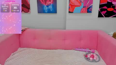 Lily online show from April 24, 2:35 am