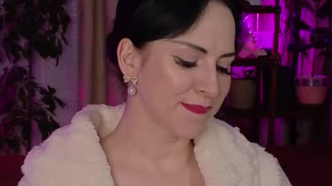 Lily online show from November 13, 5:26 pm