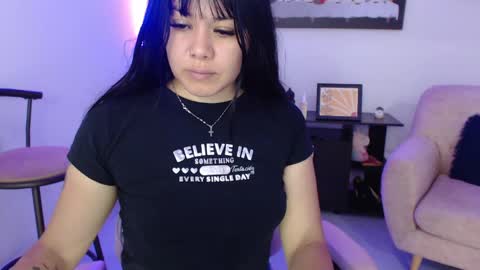 Lily online show from May 7, 10:38 pm