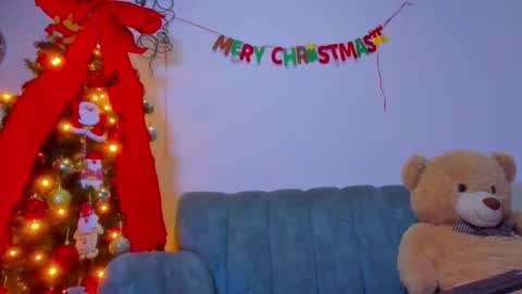 Lily online show from December 21, 4:30 am