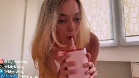 Lily   online show from August 7, 4:05 pm