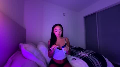 lilypowpow online show from December 2, 6:10 am