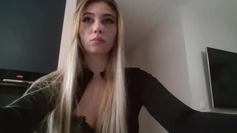 Lily online show from March 10, 8:13 pm