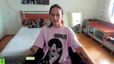 Hi Im Lily online show from July 14, 7:24 am