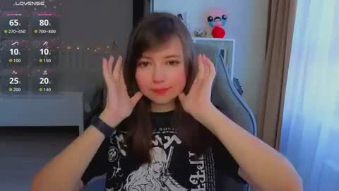 Lina online show from June 19, 2:06 am