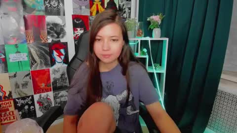 Snapshot of lina_brownie chatting on January 11, 2:09 am Lina online show from January 11, 2:09 am