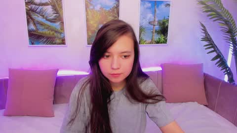 Snapshot of lina_brownie chatting on January 15, 5:40 am Lina online show from January 15, 5:40 am