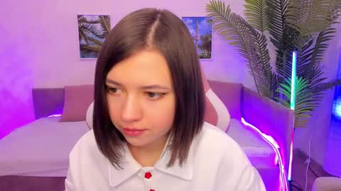 Snapshot of lina_brownie chatting on February 11, 1:41 am Lina online show from February 11, 1:41 am