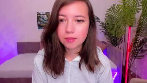 Snapshot of lina_brownie chatting on September 17, 2:15 am Lina online show from September 17, 2:15 am