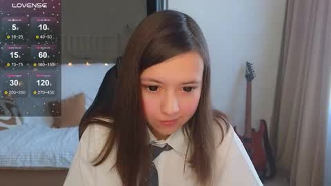 Snapshot of lina_brownie chatting on October 19, 4:17 am Lina online show from October 19, 4:17 am