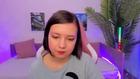 Snapshot of lina_brownie chatting on February 5, 5:20 am Lina online show from February 5, 5:20 am