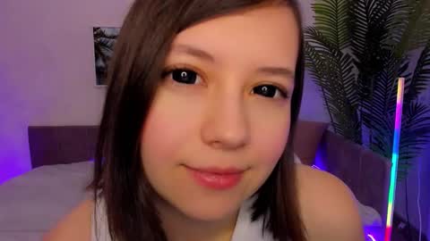 Snapshot of lina_brownie chatting on March 8, 5:07 am Lina online show from March 8, 5:07 am