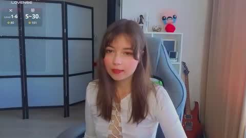 Lina online show from June 18, 8:53 am