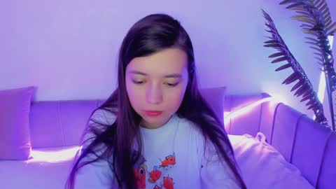 Snapshot of lina_brownie chatting on January 9, 5:02 am Lina online show from January 9, 5:02 am