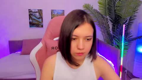 Snapshot of lina_brownie chatting on February 12, 5:26 am Lina online show from February 12, 5:26 am