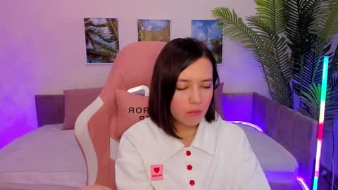 Snapshot of lina_brownie chatting on February 23, 2:29 am Lina online show from February 23, 2:29 am