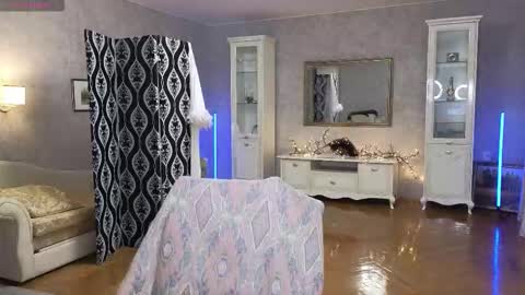 lina_flore online show from February 20, 9:06 pm