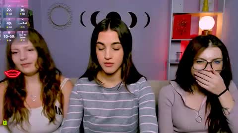 lina_fox12 online show from January 13, 1:30 pm