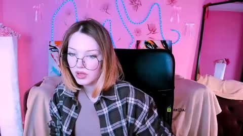 lina_fox12 online show from May 18, 12:11 pm