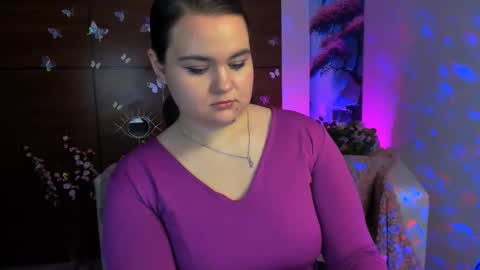 Lina online show from December 25, 2:13 pm