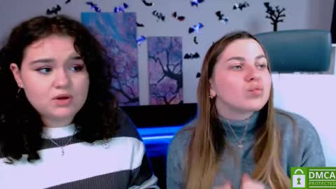 Lina online show from December 15, 4:48 pm