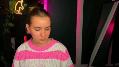 lina_moone online show from April 26, 2:04 pm