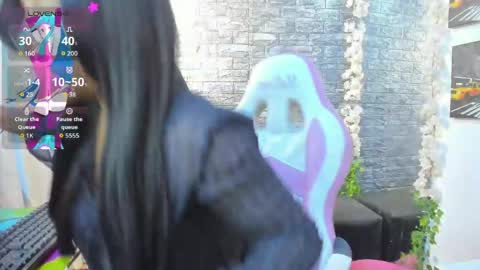 LINA SANCHEZ online show from April 29, 9:08 pm